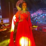 Gabriella Charlton Instagram - Performed for the ever phenomenal soundtrack ‘Mayya Mayya’ this Vijay Tele Awards! It’s a master piece and we’ve attempted to do a remix out of it! Don’t miss it guys ❤️ M&h @murugeshmakeup_hair