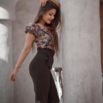 Garima Chaurasia Instagram – Do life with LoVe🖤
.
.
.
📸: @nitin_.1610
Edit : @welcomeishu3694
#gimaashi #picoftheday #alseef #dubai #tbt #photoshoot #gimaians Al Seef, Dubai Creek