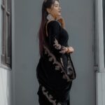 Garima Chaurasia Instagram - Eid Mubarak ✨🤝🏻🌙 . . . 📸: @nitin_.1610 Edit: @welcomeishu3694 #gimaashi #eidmubarak #eidspecial #ethnicwear #gimaians