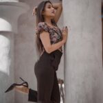 Garima Chaurasia Instagram – Do life with LoVe🖤
.
.
.
📸: @nitin_.1610 
Edit : @welcomeishu3694 
#gimaashi #picoftheday #alseef #dubai #tbt #photoshoot #gimaians Al Seef, Dubai Creek