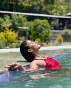 Garima Chaurasia Instagram - Pool party, anyone? 🍷

.
#gimaashi