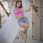 Garima Chaurasia Instagram - Self love is a fuel to growth..💗 . . #gimaashi #tbt #alseefdubai #photoshoot #selflove #loveyourself #gimaians Al Seef, Dubai Creek