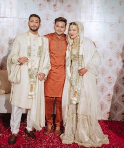 Gauahar Khan Instagram - To a loving soul ! Happy birthday @awez_darbar ! 💛🎂🌺 may all ur dreams come true and all your hardwork blesses u more ! Allah khush , sehatmand aur aabaad rakhein. Ameen . #throwback to our nikah day ♥️ #CutestJethji 😅