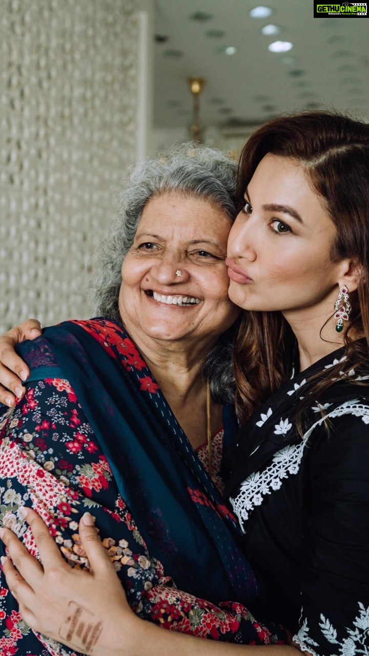 Gauahar Khan Instagram - My existence ! My mummy ! ❤️ happy birthday @raziakhan1503 . Allah aapko lambi Umar aur sehat dein , Ameen . I love you 🎂 Mumbai, Maharashtra