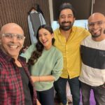 Gauahar Khan Instagram – Only love n laughter around these 3 ! ❤️😬 #intruderbychoice 💁🏻‍♀️ 

#whatscooking #netflixindia Mumbai, Maharashtra