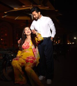 Gauahar Khan Instagram - 💛 miya biwi 

Ma Sha Allah #love #laughter