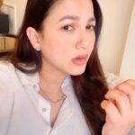 Gauahar Khan Instagram - When the last month of pregnancy feels like , u have foggy memory of your existence before u got pregnant ! All I can think of is my travels n holidays that I need to plan . 😂🧐🫣🤰🏝️🛖🗽🛫 #funnybuttrue #momtobe #reelsinstagram Mumbai - मुंबई