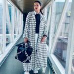 Gauahar Khan Instagram - Winter is Here ! ❄️ #Musafir #blackandwhite #momtobe #burberry Ma sha Allah ! Mumbai International Airprot