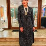 Gauahar Khan Instagram – 🖤 

Outfit : @stotram.shop 
Jewellery : @chaulazheritagejewellery 
Styled : @devs213 
Assisted by @krutikaa_sharma Mumbai, Maharashtra