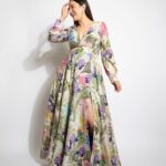 Gauahar Khan Instagram – Bloom 🌺 

Outfit : @gazalguptacouture 
Earring : @diamantinafinejewels 
Styling : @devs213 
Assisted by @krutikaa_sharma 
📸 : @visualaffairs_va 

#netflixindia #momtobe #ownit #fashion Mumbai, Maharashtra