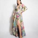 Gauahar Khan Instagram – Bloom 🌺 

Outfit : @gazalguptacouture 
Earring : @diamantinafinejewels 
Styling : @devs213 
Assisted by @krutikaa_sharma 
📸 : @visualaffairs_va 

#netflixindia #momtobe #ownit #fashion Mumbai, Maharashtra