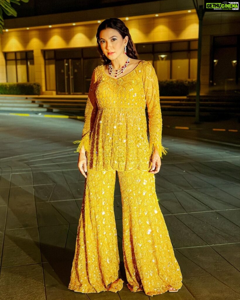 Gauahar Khan Instagram - It was all YELLOW ! 💛 Styling : @devs213 Assisted by @krutikaa_sharma Outfit : @rococobyraghvi Jewellery : @lasolitairejewellery #host #weddings #alhamdulillah #momtobe Ma sha Allah Surat, Gujarat