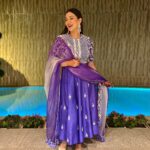 Gauahar Khan Instagram - Salaame ishq meri Jaan …… 💜 #surat #desi #momtobe Ma sha Allah! Outfit : @dishamuchhala Jewellery : @lasolitairejewellery Styling : @devs213 Assisted by @krutikaa_sharma Surat Marriott Hotel