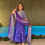Gauahar Khan Instagram - Salaame ishq meri Jaan …… 💜 #surat #desi #momtobe Ma sha Allah! Outfit : @dishamuchhala Jewellery : @lasolitairejewellery Styling : @devs213 Assisted by @krutikaa_sharma Surat Marriott Hotel