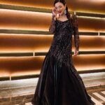 Gauahar Khan Instagram – Hosted the opening of the #Hockeyworldcup2023 in this custom black beauty . Thank u @roqa.official 🖤

Jewellery : @anmoljewellers 
Styling : @devs213 
Assisted by @krutikaa_sharma Bhubaneswar, India
