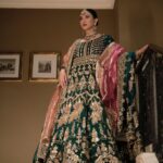 Gauahar Khan Instagram – My heart is filled , wearing one of my fave designers , from across the border , @mohsin.naveed.ranjha 💛! Soooooo grateful for this custom outfit for me ! 🌺 loads of love ! #royalty also it was sooooooo special to co-host with the amazing @yasir.hussain131 . We were so good together! God bless 💛

Jewellery: @mortantra 
Styled : @devs213 
Assisted by @krutikaa_sharma 

#host #dubai #onlylove #mommatobe in sha Allah! Ma sha Allah Dubai, United Arab Emirates