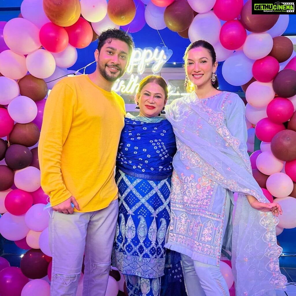 Gauahar Khan Instagram - From our very first click , to as many memories we can make unto eternity, in sha Allah, may all of them be the happiest , healthiest , and ever lasting ! Ameen . Love u mom . Happy birthday. ❤️🍰😘 Allah aapko bohat khushiyon se nawaaze . Always be the coolest chic 🤗😬 Mumbai, Maharashtra