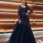 Gauahar Khan Instagram – Hosted the opening of the #Hockeyworldcup2023 in this custom black beauty . Thank u @roqa.official 🖤

Jewellery : @anmoljewellers 
Styling : @devs213 
Assisted by @krutikaa_sharma Bhubaneswar, India