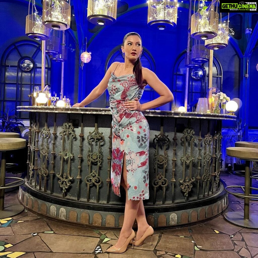 Gauahar Khan Instagram - #inreallove with all my looks on our new show on @netflix_in !!!! Top 5 watched shows of the week ! 💙😬 Outfit: @payal_zinal Jewellery : @rubans.in @oakpinionpr Styling : @devs213 Assisted by @krutikaa_sharma Mumbai, Maharashtra