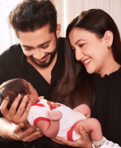 Gauahar Khan Instagram - Our ZEHAAN ♥️ 

Revealing our little ones name , ma sha Allah on his 1 month date since birth . Thank you all for ur love , seeking your continued blessings for him and requesting for privacy for our lil jaan . He sends his love ❤️🙏🏻

#allahhummabariklahu❤️ #mashaallah #family