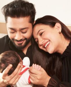 Gauahar Khan Instagram - Our ZEHAAN ♥️ 

Revealing our little ones name , ma sha Allah on his 1 month date since birth . Thank you all for ur love , seeking your continued blessings for him and requesting for privacy for our lil jaan . He sends his love ❤️🙏🏻

#allahhummabariklahu❤️ #mashaallah #family