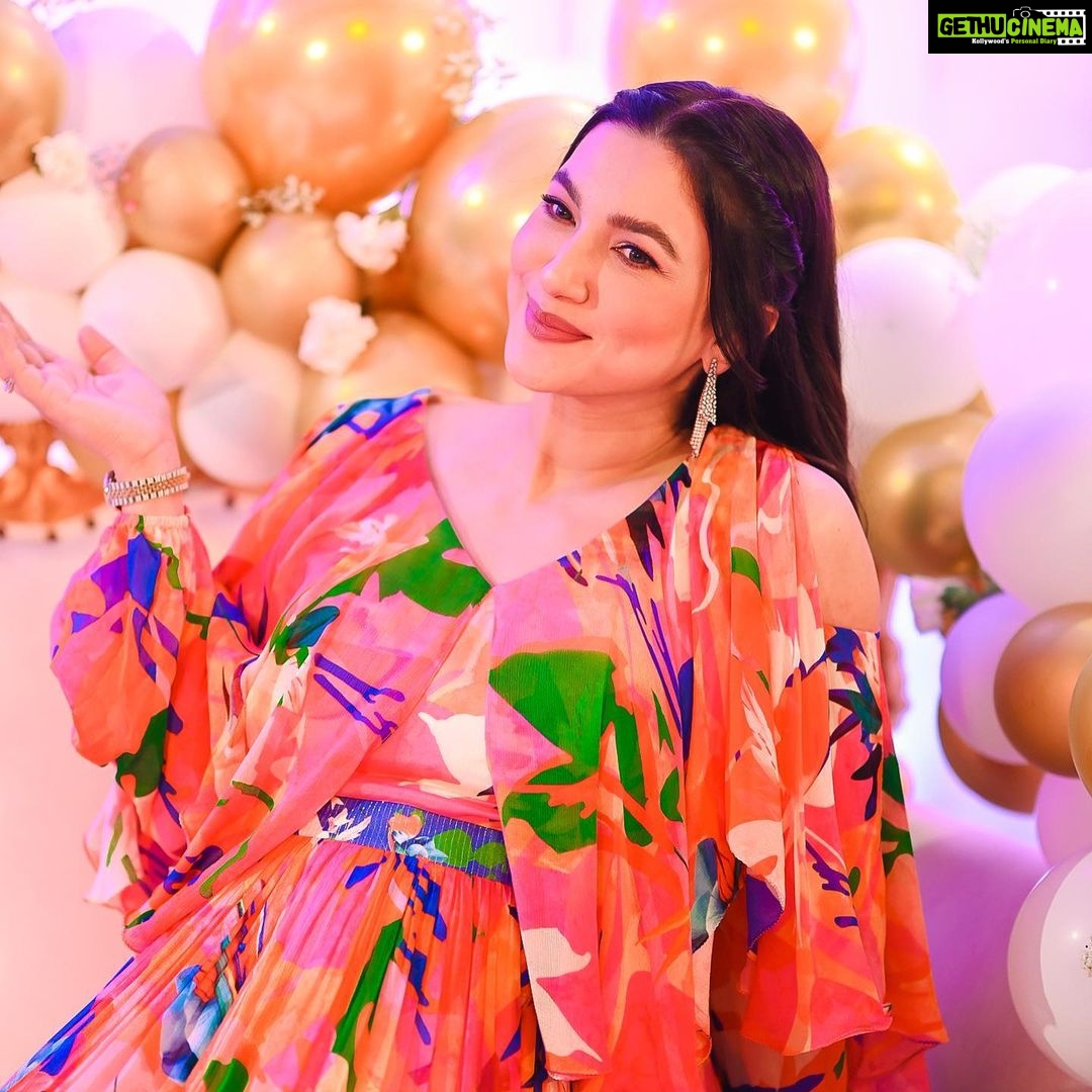 Gauahar Khan Instagram - A blessed day ! ♥️ #alhamdulillah Ma sha Allah #gaza🦋 #babyshower Decor: @laavaan_decor Event Curated By PR: @dinky_nirh My outfit : custom @mandirawirkhq @mandirawirk 💛 Earring : @anmoljewellers 📸 : @staticimages Mumbai, Maharashtra