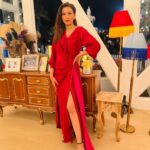 Gauahar Khan Instagram – Red hot ! β€οΈβπ₯
! #inreallove on @netflix_in
Styling : @devs213
Assisted by @krutikaa_sharma Delhi, India