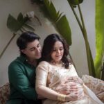Gautam Rode Instagram - ❤️❤️❤️❤️ 📸: @knottingbells