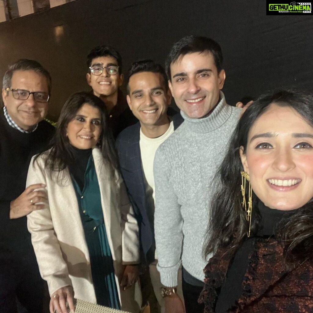 Gautam Rode Instagram - HAPPY NEW YEAR ! ♥️ Bringing in 2023 with family! Wishing everyone love, luck, light and prosperity in the new year! 🌱 Delhi, India
