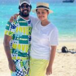 Gayathri Yuvraaj Instagram - Happy Sunday sagos !!! Let's loosen up some time and take a break to re-calibrate our life…. Phi Phi Islands, Thailand