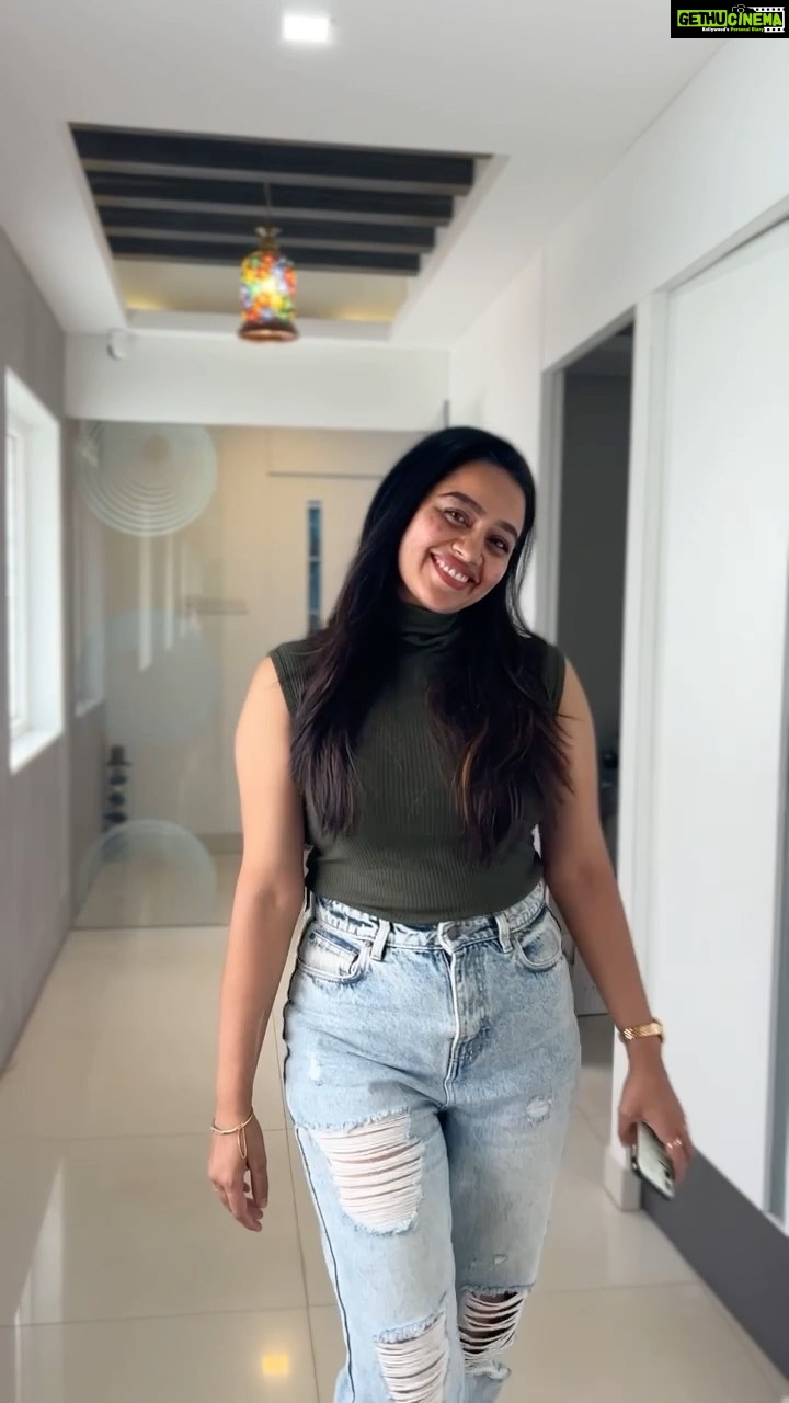 Gayathri Yuvraaj Instagram - Glow FACIAL Book your appointment now @eloraacliniq and get that flawless skin 😍 ✅Improves complexion ✅Repairs sun damage ✅Hydrates and moisturizes skin ✅Unclogs Pores #stressacne #adultacne #acnefree #clearskin #antiaging #skincare #skinbrightening #antiacne #acne #acnescars #nomoreacne #acneclinic #acnetreatment #acneadvice #acnesolutions #skincaregoals #clearskin #eloraacliniq #chennai #hydratedskin #acnescarremoval @eloraacliniq @dr_chandhini For bookings and consultations: Contact☎ @deepaaravinthan 9789989898