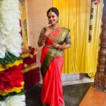 Gayathri Yuvraaj Instagram - Don't stress. Do your best. Forget the rest.” 🤗🤗 Saree & blouse @ravikkai_selai Jewellery @new_ideas_fashions Makeup @ Me🤗