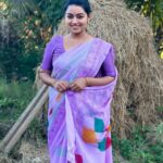 Gayathri Yuvraaj Instagram - 💜💜💜 Saree @giacouture_sarees Pc @pranikadhakshu