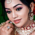 Gayathri Yuvraaj Instagram - ❤️❤️ Mua @lavanyaeuginebridalmakeup Costume and jewelry @ravikkai_selai