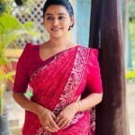 Gayathri Yuvraaj Instagram - ❤️❤️ @mithrans_boutique