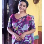 Gayathri Yuvraaj Instagram - A saree has the power to convert a girl next door into an artist’s muse!! Saree &blouse @acchoosfazhionpassion