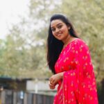 Gayathri Yuvraaj Instagram - True success is all about working towards meaningful goals and dreams. ...💕💕🤗 Customise Sarre & blouse @acchoosfazhionpassion