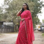 Gayathri Yuvraaj Instagram - True success is all about working towards meaningful goals and dreams. ...💕💕🤗 Customise Sarre & blouse @acchoosfazhionpassion
