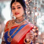 Gayathri Yuvraaj Instagram - 😍😍 MUA- @hastachehra7 Hairstyle - @beautylook_by_naina Photography - @kandys_moments Saree- @ravikkai_selai Blouse- @mokshe_rental_destination Jewellery - @prathyusha_bridal_jewellery Location - @thesecretgardenshootingspot