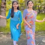 Gayathri Yuvraaj Instagram - With my cute sister 🫶🏻👭 @pranikadhakshu @joshapp.tamil @officialjoshapp #joshmeinaaja