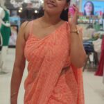 Gayathri Yuvraaj Instagram - Shopping With Phoenix Marketcity 💗Entertaining and fun-packed events accompanied by mesmerizing light tunnel. Phoenix Festival is back in a much grandeur style than ever! 👜🛒💃 @phoenixmarketcitychennai @palladiumchennai @palladium_chennai_clinique #diwalishopping #palladiumchennai #fashion #sale #brands #offers #phoenixmarketcitychennai #chennaishoppers #chennaiinfluencers #chennaishoppers