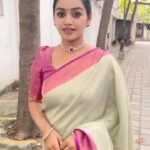 Gayathri Yuvraaj Instagram - 💕 Sarre @pritham_brand Jewellery @sukraa_designs Blouse design @abarnasundarramanclothing