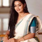 Gayathri Yuvraaj Instagram - Happy Onam ❤️ 📷 @gk_.photography._ #onamspecial #happyonam😊 #🌺