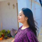 Gayathri Yuvraaj Instagram - Ennai octopus viralgalal surutti vittaii 💜 @joshapp.tamil @officialjoshapp #joshmeinaaja