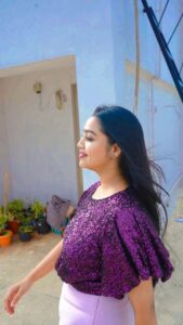 Gayathri Yuvraaj Instagram - Ennai octopus viralgalal surutti vittaii 💜 @joshapp.tamil @officialjoshapp #joshmeinaaja