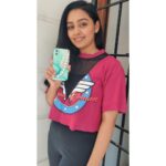 Gayathri Yuvraaj Instagram - Lovely customised mobile case from @denebolas_customisation 😍😍