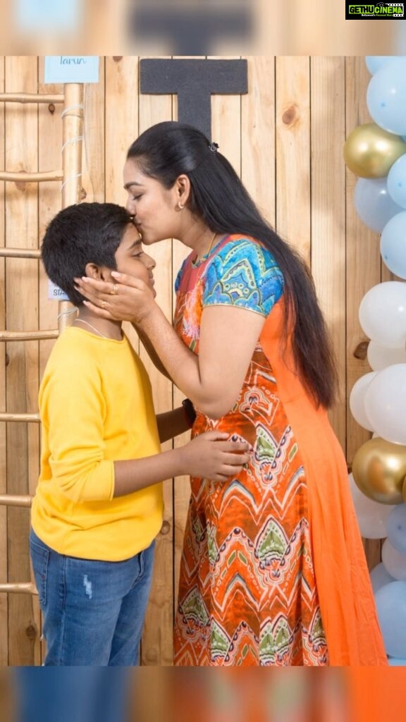 Gayathri Yuvraaj Instagram - I am really proud to have a son like you tarun, thank you so much kannukutty!!! you are the love of my life, there is no need for you to express the love towards me, I always know how much you love me. Love you my World 👩‍👦❤️🥰 #mylife #mylove #myson #mysuperhero #proudmom #👩‍👦