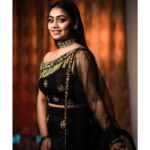 Gayathri Yuvraaj Instagram - 🖤🖤🖤