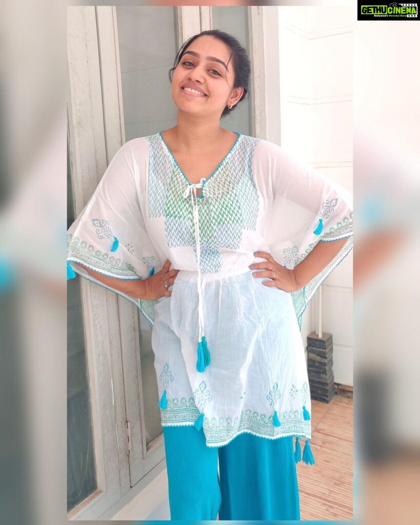 Gayathri Yuvraaj Instagram - Personality is definitely by it’s thought’s ,not by beauty.😊 Wearing @fashion1atelier