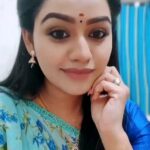Gayathri Yuvraaj Instagram - Azhutha thozhula naan saanjupen Alavillaama aasai vekkuren!!😍 @joshapp.tamil @officialjoshapp #joshmeinaaja #joshreels #kannaveesi #kannavesikannavesisong